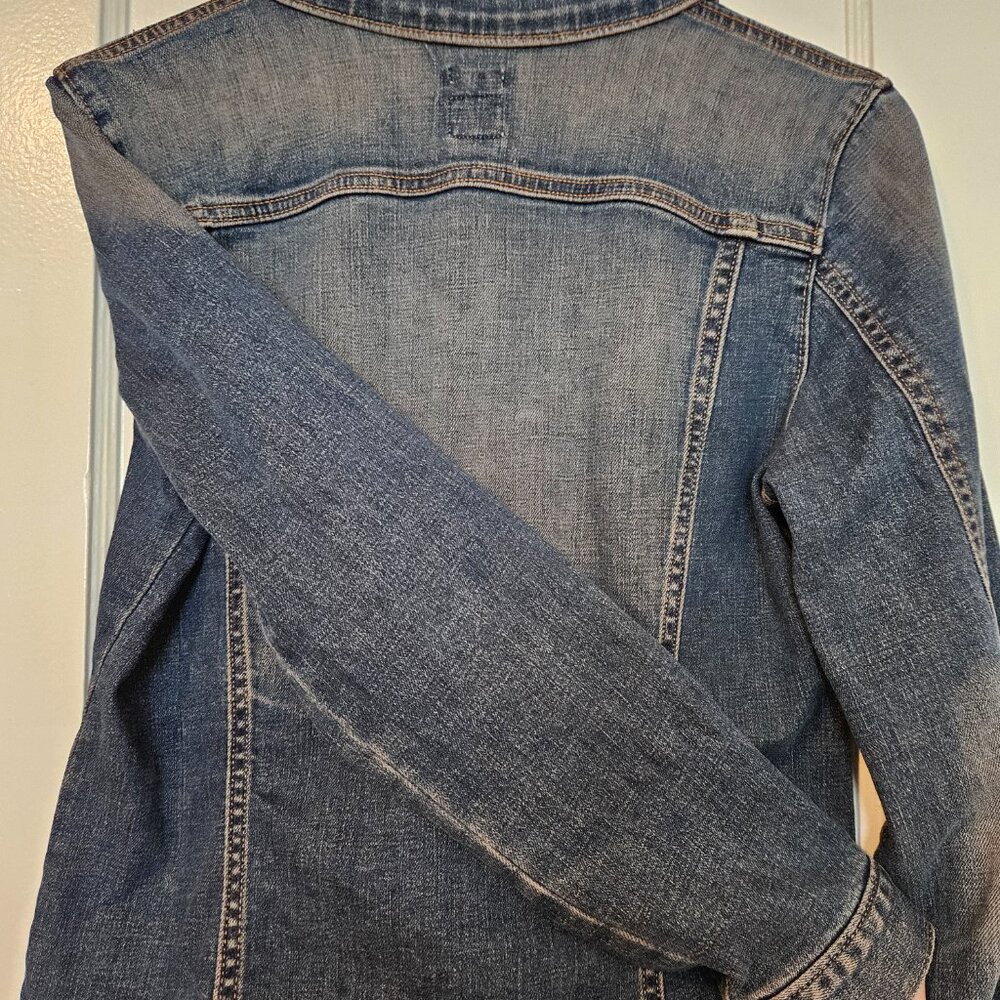 GAP Jean Jacket - Picture 5 of 8
